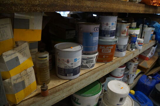 Indhold på lagerreol