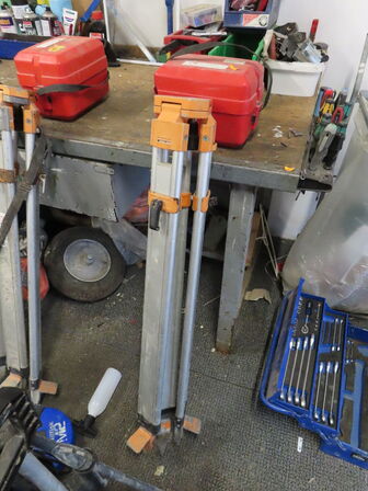 Nivilleringsapparat LEICA