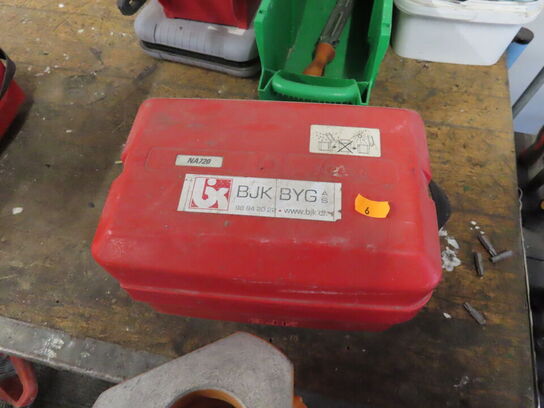 Nivilleringsapparat LEICA