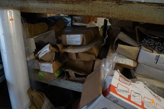 Indhold på lagerreol