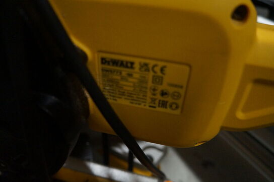 Kap-/geringsav DEWALT DWS773