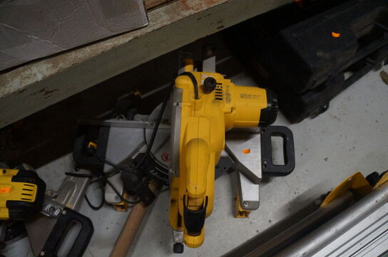 Kap-/geringsav DEWALT DWS777