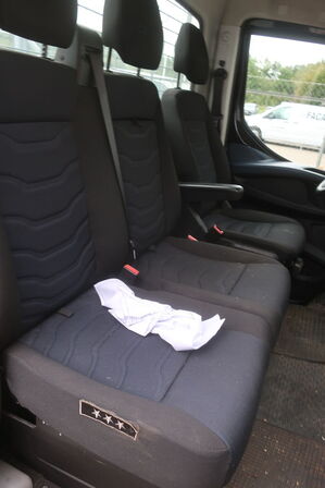 Varebil IVECO 35s18 3,0 WB4100 Aut.