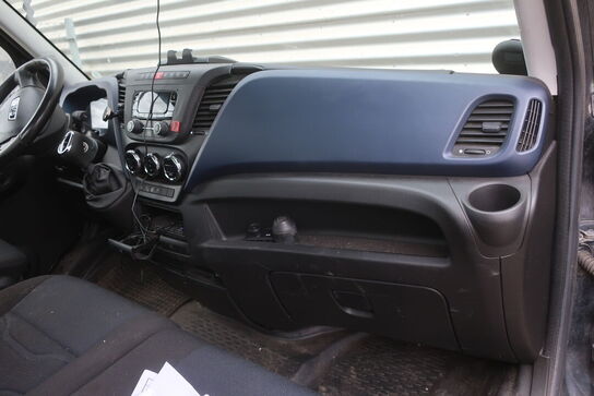 Varebil IVECO 35s18 3,0 WB4100 Aut.