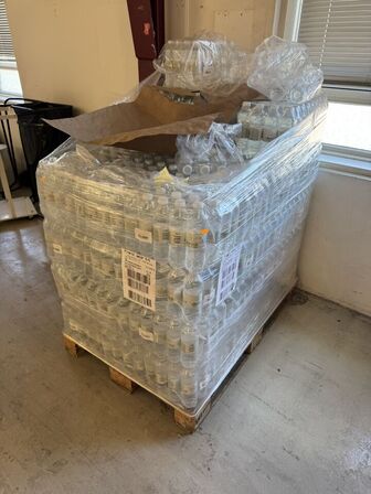 Palle inkl. kildevand, pant B flasker