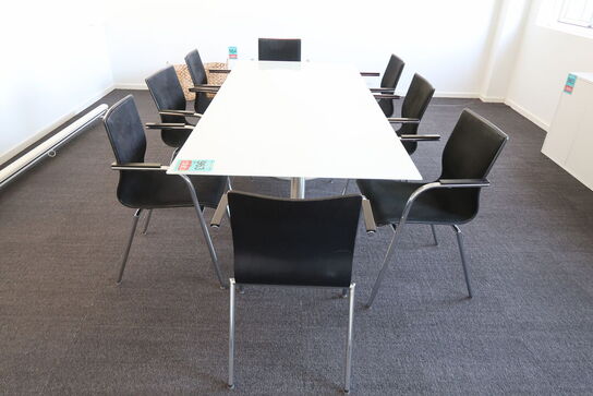Konferencebord med 8 stole 
