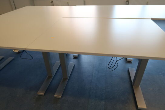 El. hæve/sænke skrivebord KINNARPS