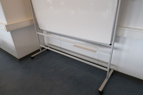 Whiteboard på hjul samt whiteboard