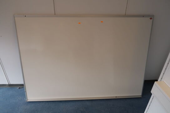 Whiteboard på hjul samt whiteboard