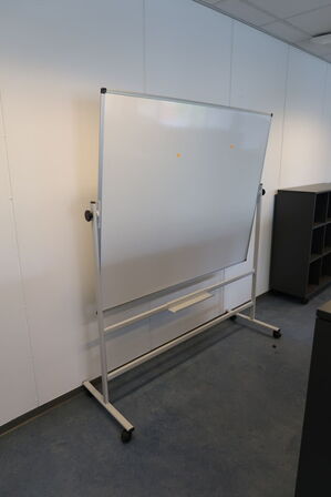 Whiteboard på hjul
