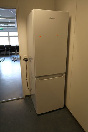 Køle/Fryseskab BAUKNECHT KGL 1820 WS 2
