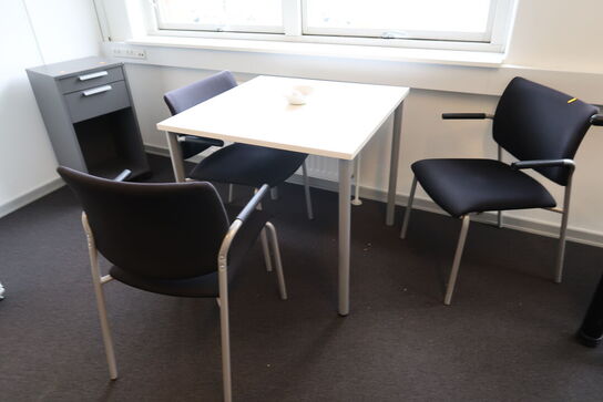 Bord HOLMRIIS Ergomade med 3 stk. stabelstole BEJOT