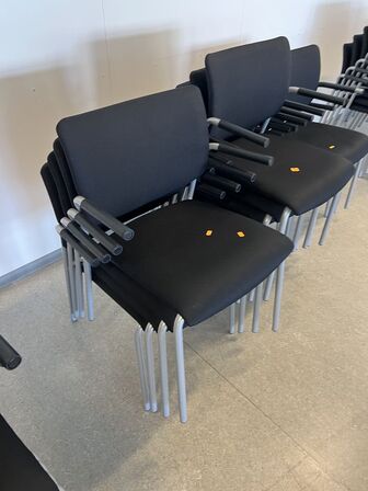 12 stk. konferencestole BEJOT