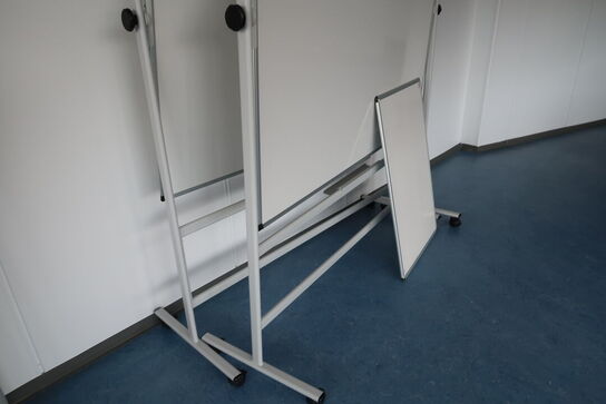2 stk. whiteboard på hjul samt whiteboard