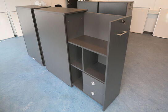 2 stk. skabe HOLMRIIS