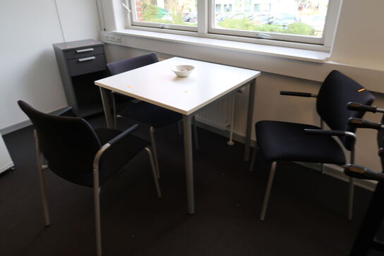 Bord HOLMRIIS Ergomade med 3 stk. stabelstole BEJOT