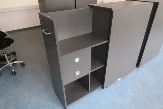 2 stk. skabe HOLMRIIS