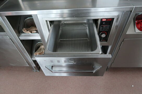 Rustfri stålbord med indhold samt varmeskuffe HATCO Drawer Warmer