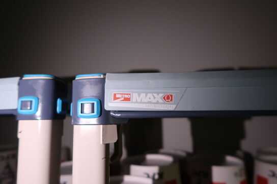 Fødevarereol METRO MAX med indhold