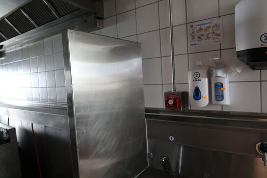 Papirdispenser, sæbedispenser samt håndvask med armatur