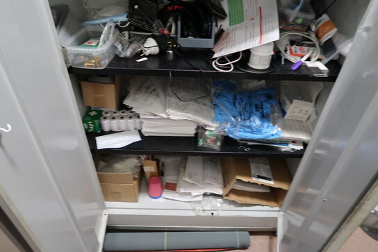 Stålskab uden indhold