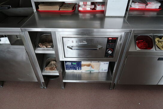 Rustfri stålbord med indhold samt varmeskuffe HATCO Drawer Warmer