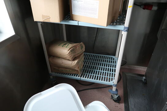 Fødevarereol METRO MAX med indhold