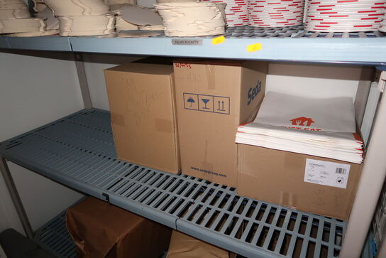 Fødevarereol METRO MAX med indhold