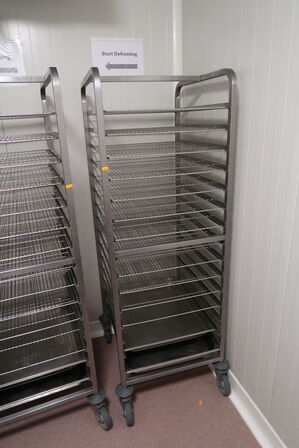 Stikvogn med indhold