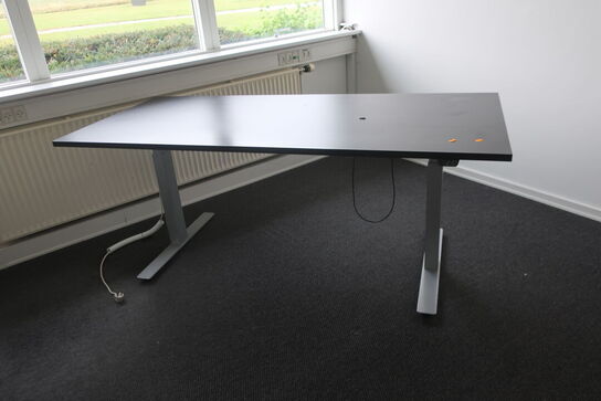 El. hæve/sænke skrivebord
