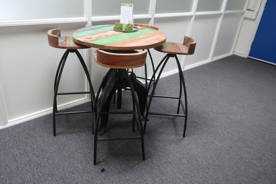 Barbord med 4 stk. barstole