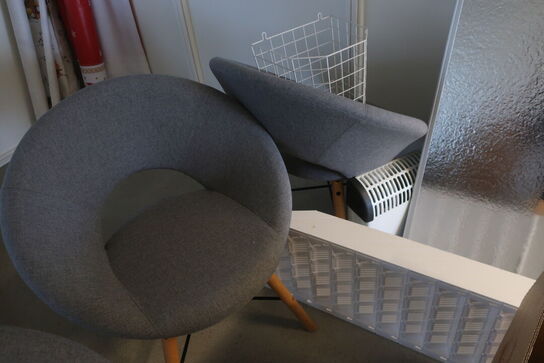 3 stk. whiteboards, 2 stk. loungestole m.m.