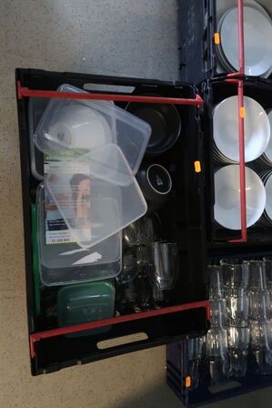 4 stk. kasser med div. Service