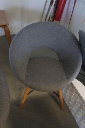 3 stk. whiteboards, 2 stk. loungestole m.m.