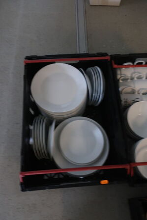 4 stk. kasser med div. Service