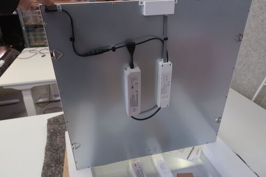 4 stk. led- paneler LUMEGA NS61