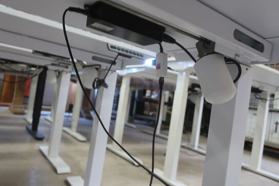 3 stk. el. hæve/sænkebord  