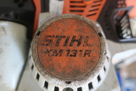 Kombimotor STIHL KM131R med forsats hækkeklipper og motorsav