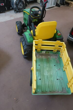 Traktor til børn JOHN DEERE