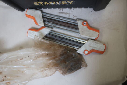 Motorsav HUSQVARNA 445 med dunk og tilbehør