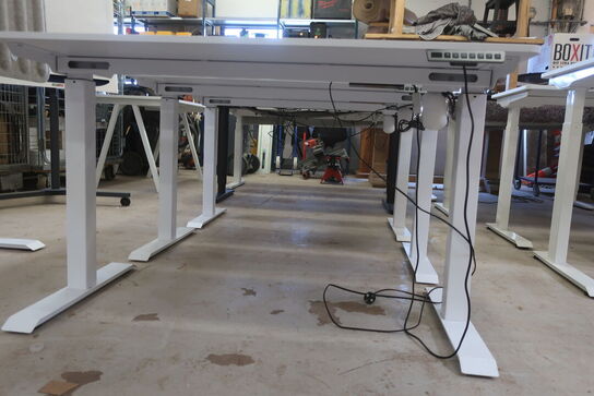 3 stk. el. hæve/sænkebord  