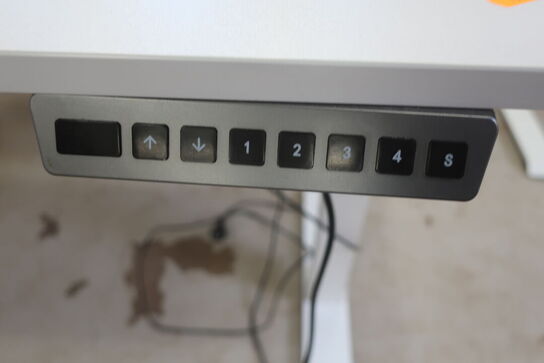 3 stk. el. hæve/sænkebord  