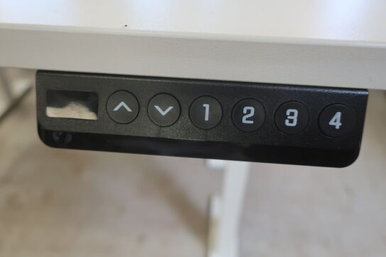 2 stk. el. hæve/sænkebord  