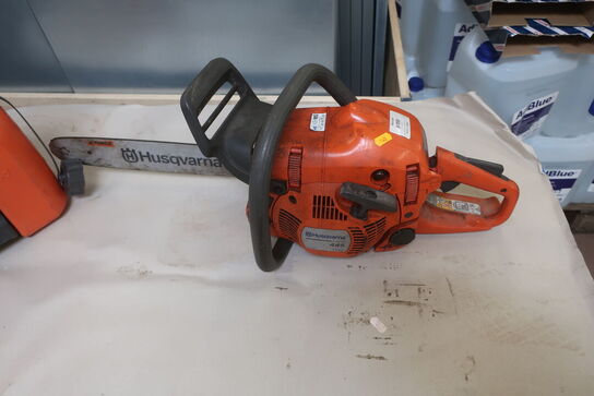 Motorsav HUSQVARNA 445 med dunk og tilbehør
