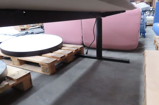 Hæve-/sænkebord PAUSTIAN