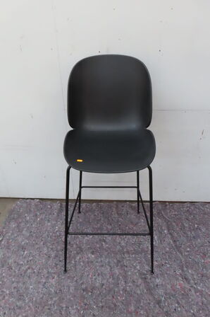 Barstol GUBI BEETLECHAIR