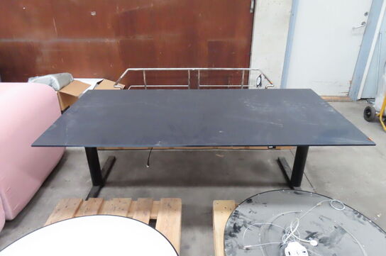 Hæve-/sænkebord PAUSTIAN