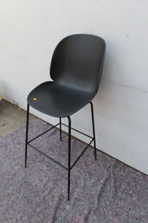 Barstol GUBI BEETLECHAIR