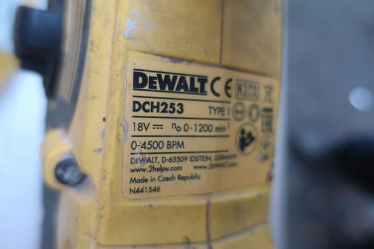 4. stk. boremaskiner DEWALT Model: DCF887, DW004,  DCH253