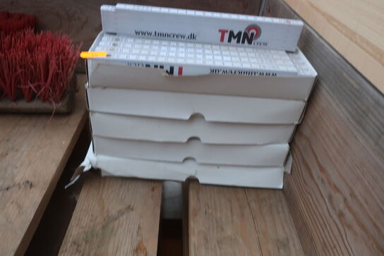 Tommestokke, blyanter mv.  TMN